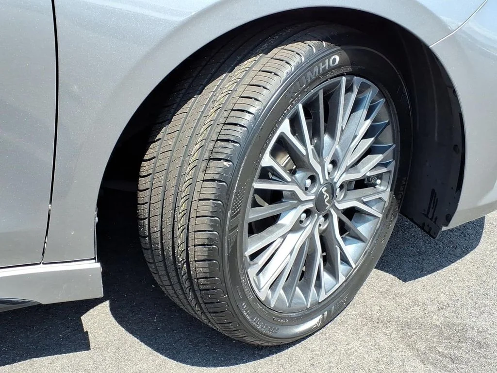 Certified Used 2024 Gray Kia GT-Line image 4