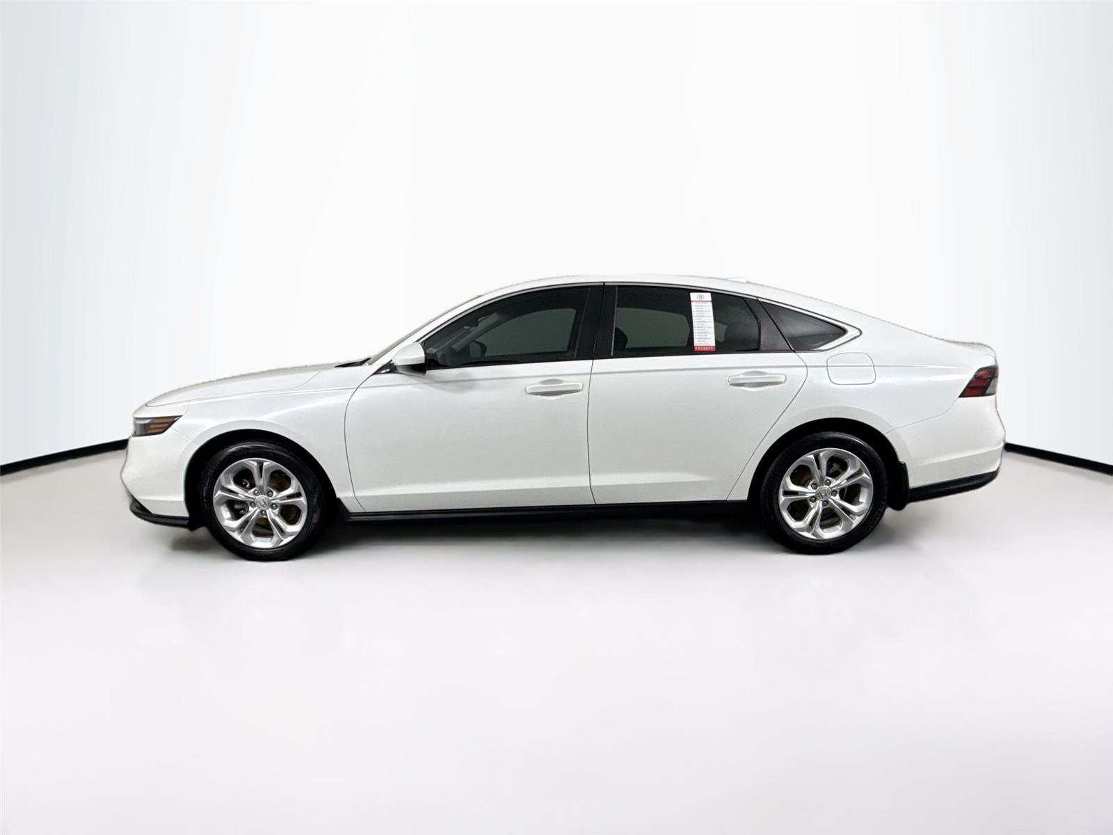 Used 2023 Platinum White Pearl Honda LX image 12