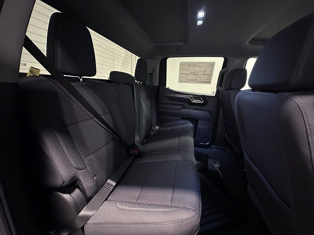 Used 2025 Gray Chevrolet LT image 22
