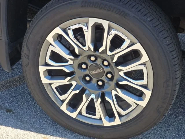 2025 GMC Sierra 1500 Denali Ultimate - Photo 10