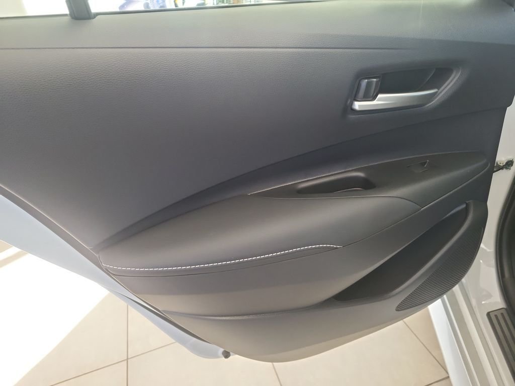 2025 Toyota Corolla XLE - Photo 23