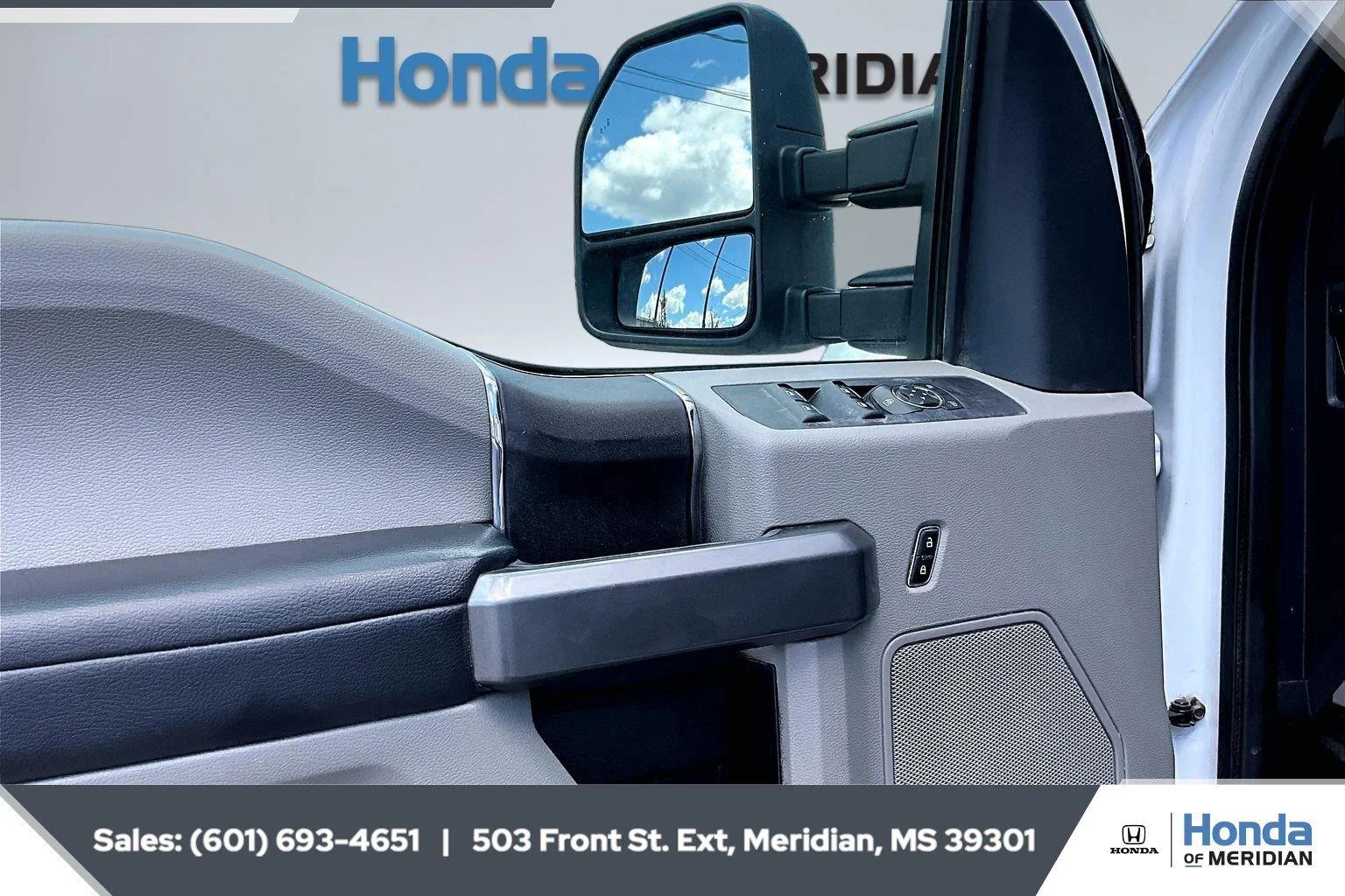 Used 2022 Oxford White Ford XLT image 16