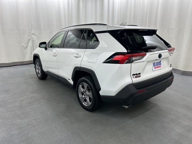 2023 Toyota RAV4 Hybrid XLE photo 4