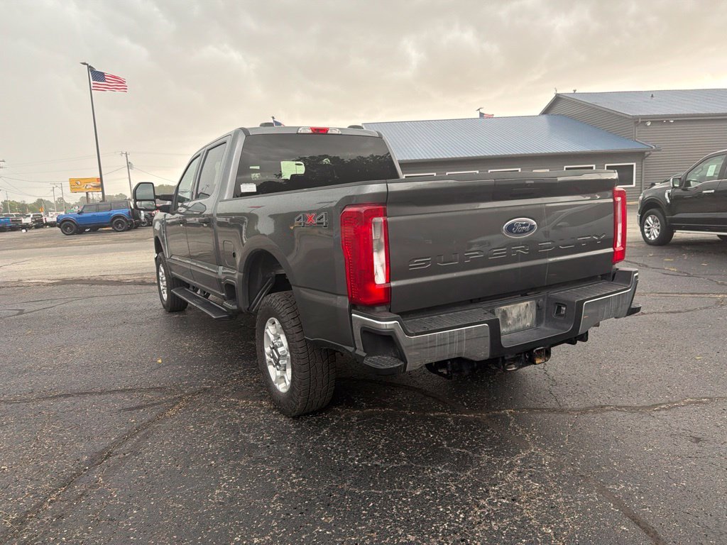 Used 2025 Gray Ford XLT image 4