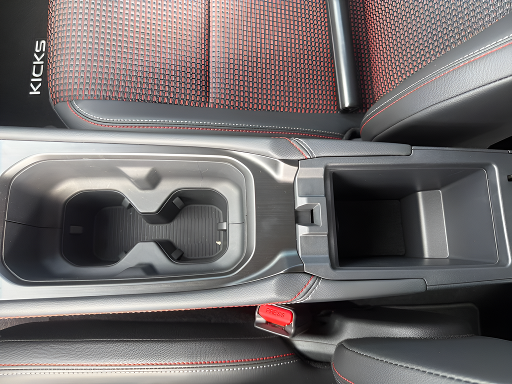 2026 Nissan KICKS SR - Photo 37