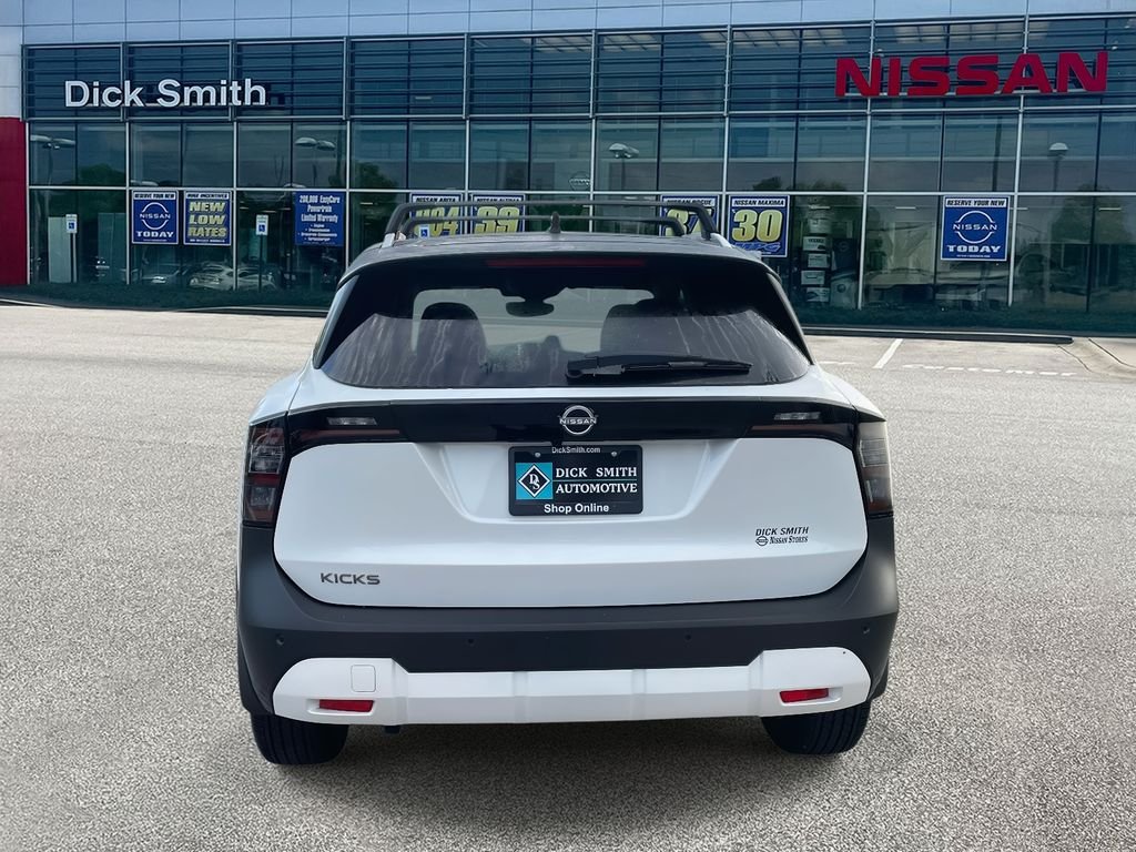 New 2026 Aspen White TriCoat / Super Black Two-tone Nissan SV image 5