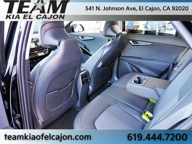New 2026 Black Kia Wind image 21