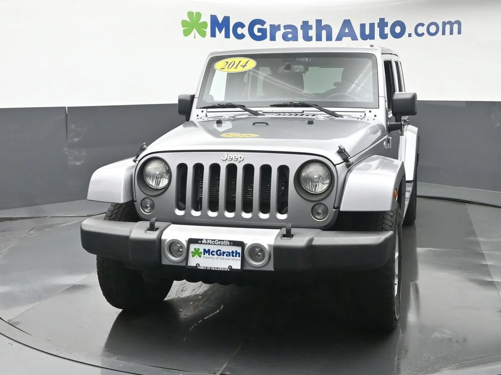 Used 2014 Gray Jeep Unlimited Sahara image 21