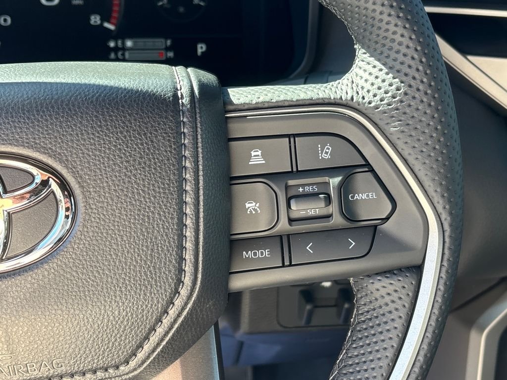 2026 Toyota Tundra Limited - Photo 17