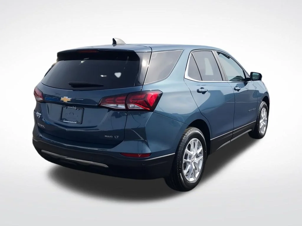 Used 2024 Blue Chevrolet LT image 9