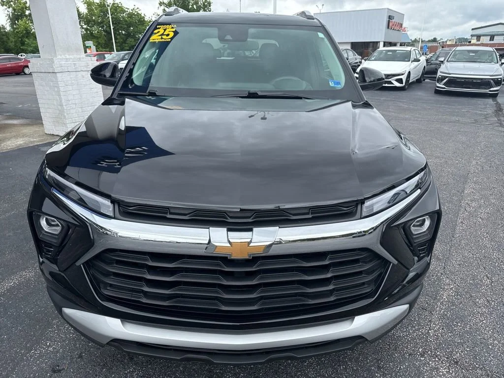 Used 2025 Mosaic Black Metallic Chevrolet LT image 2