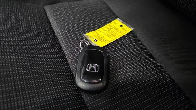 Used 2025 White Honda LX image 14