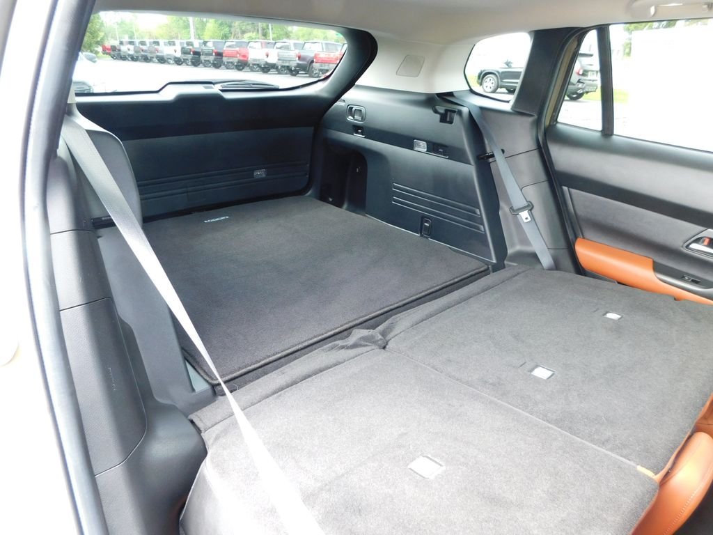 Used 2025 Sand Metallic Mazda 2.5 Turbo Premium Plus Package image 28