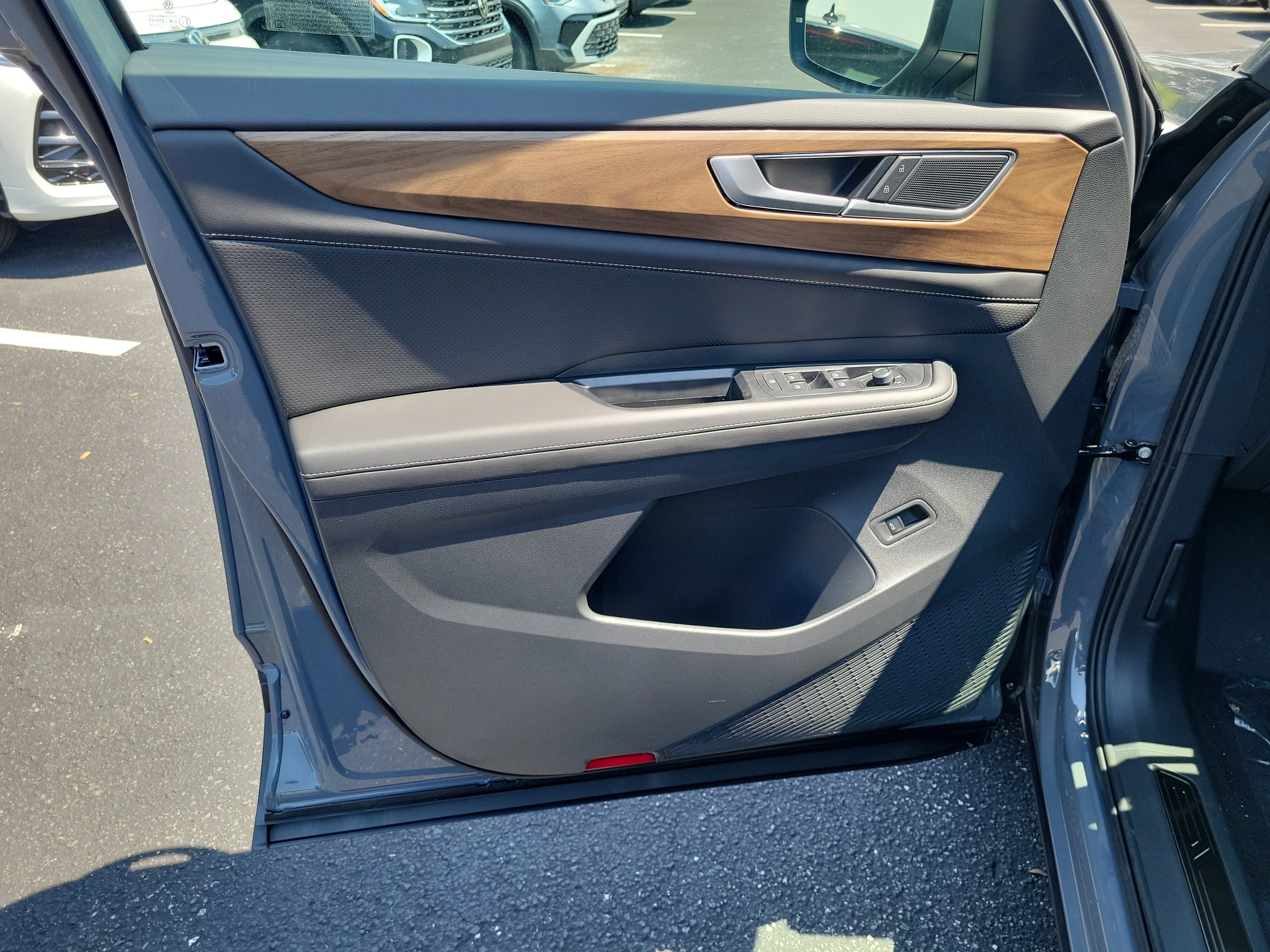 New 2026 Gray Volkswagen SE w/Technology image 17