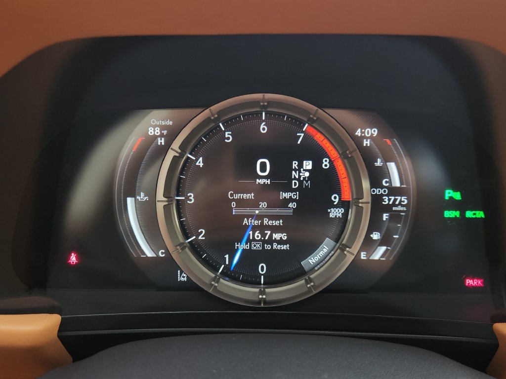 Used 2018 Infrared Lexus 500 image 15
