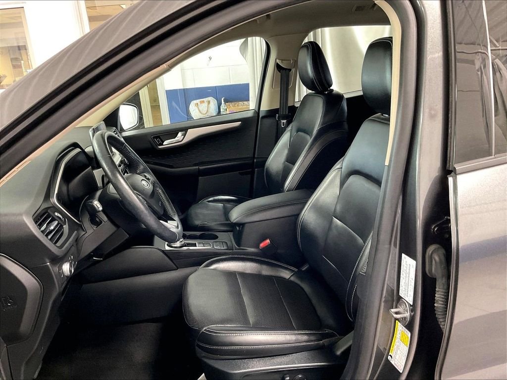 Used 2020 Gray Ford SEL image 10
