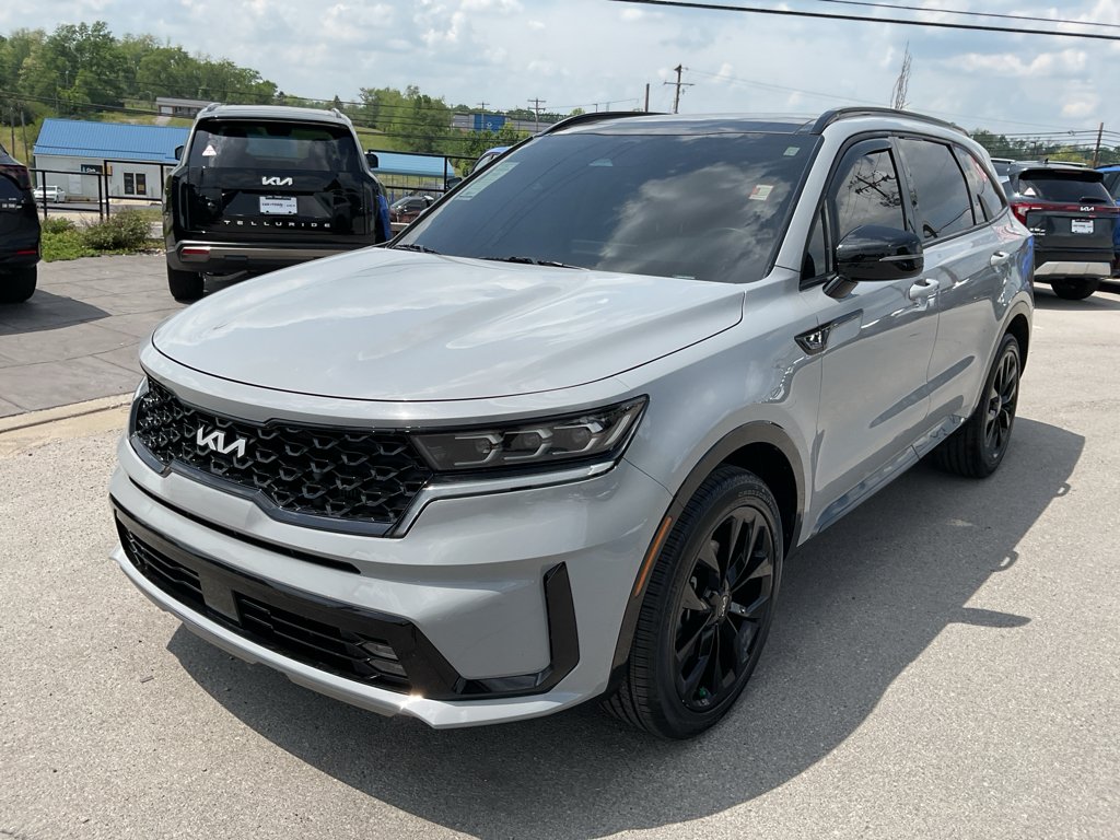 Used 2022 Wolf Gray Kia SX image 4