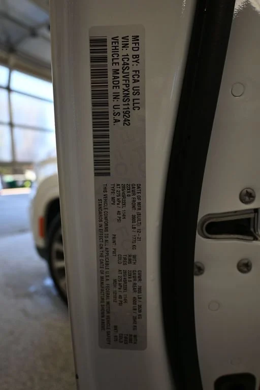 Used 2022 White Jeep Series II image 47