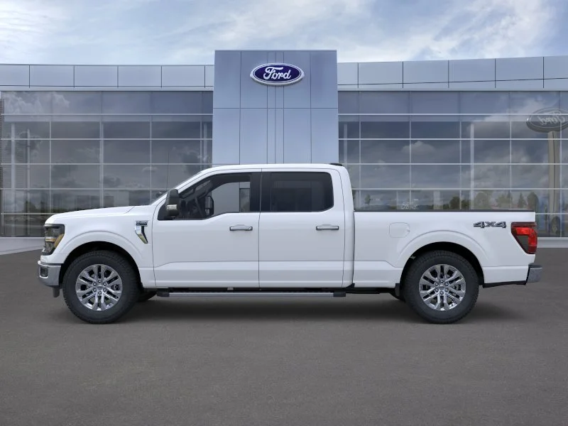 New 2026 Oxford White Ford XLT image 32