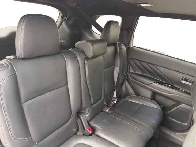 Used 2019 Silver Mitsubishi GT image 34