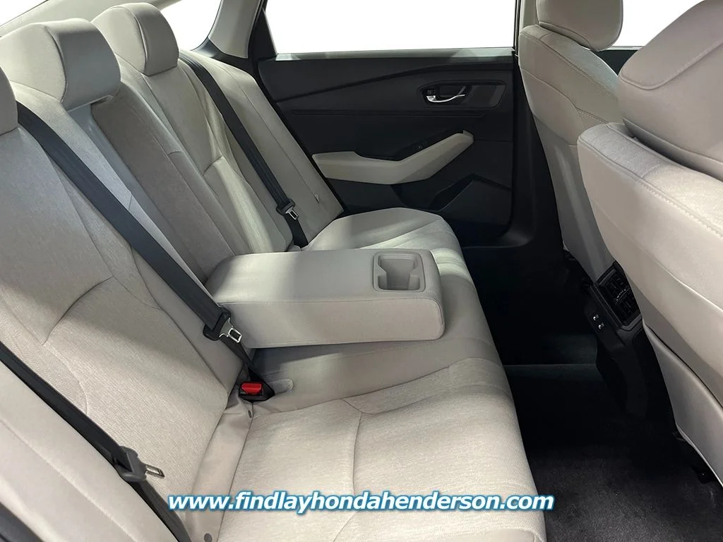 New 2026 Platinum White Pearl Honda SE image 27