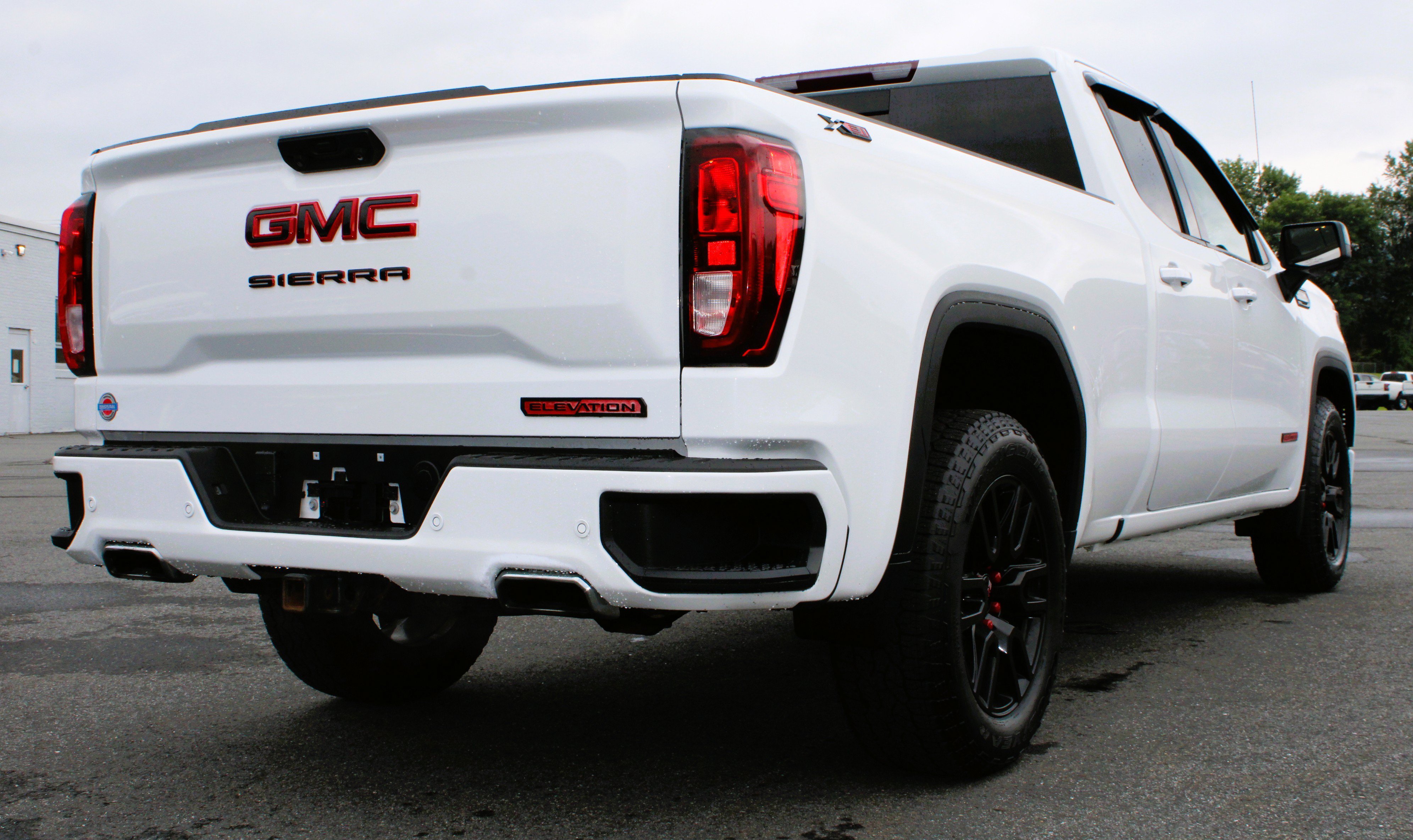 Used 2023 Summit White GMC Elevation image 8