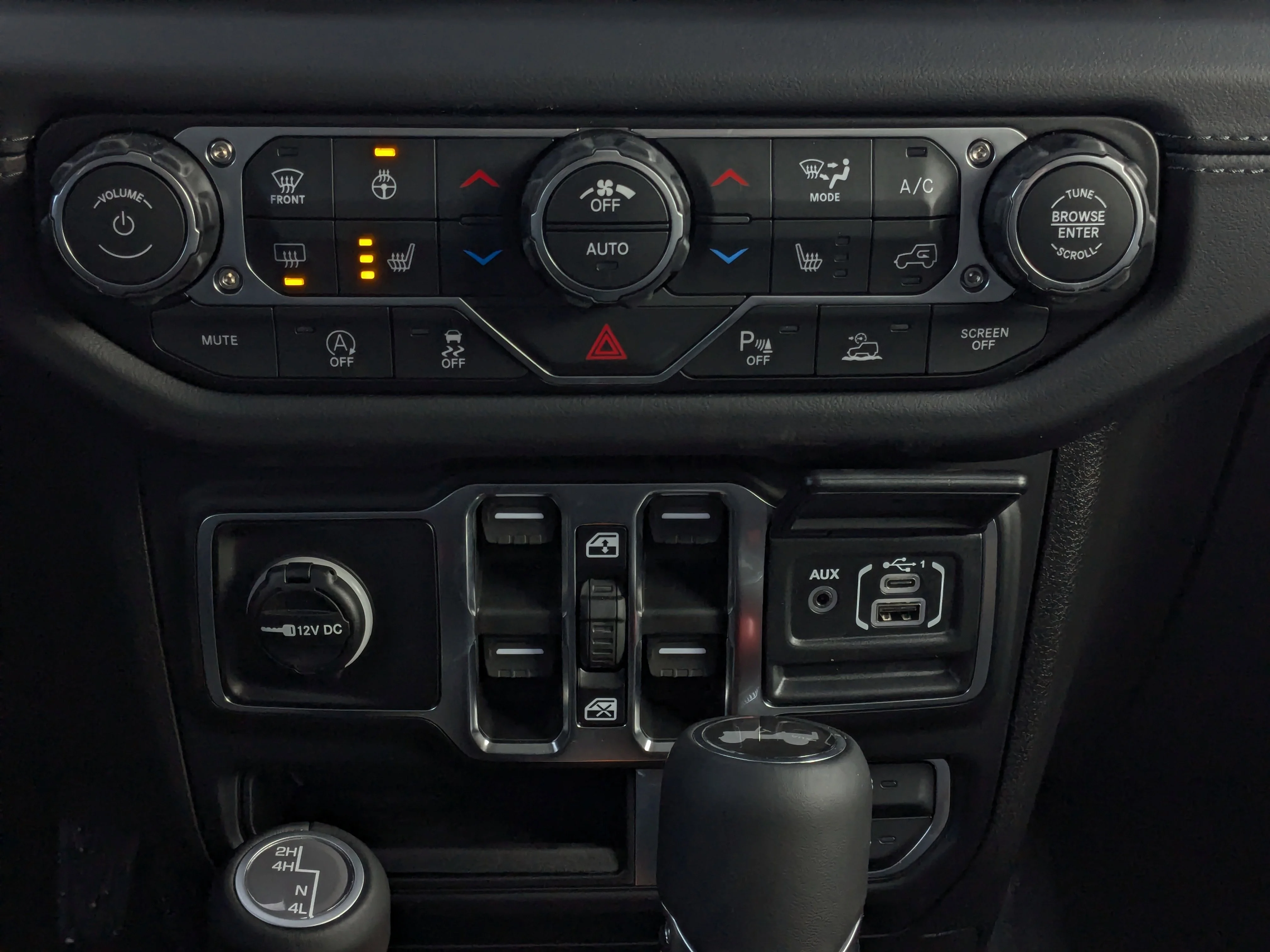 New 2026 Dark blue Jeep Sahara - - McKinley Leather - Body-Color Top - Alpine Audio - Technology Group - Remote Start & tons image 22