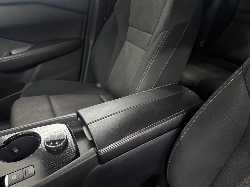 Used 2024 Deep Ocean Blue Pearl Nissan SV image 39