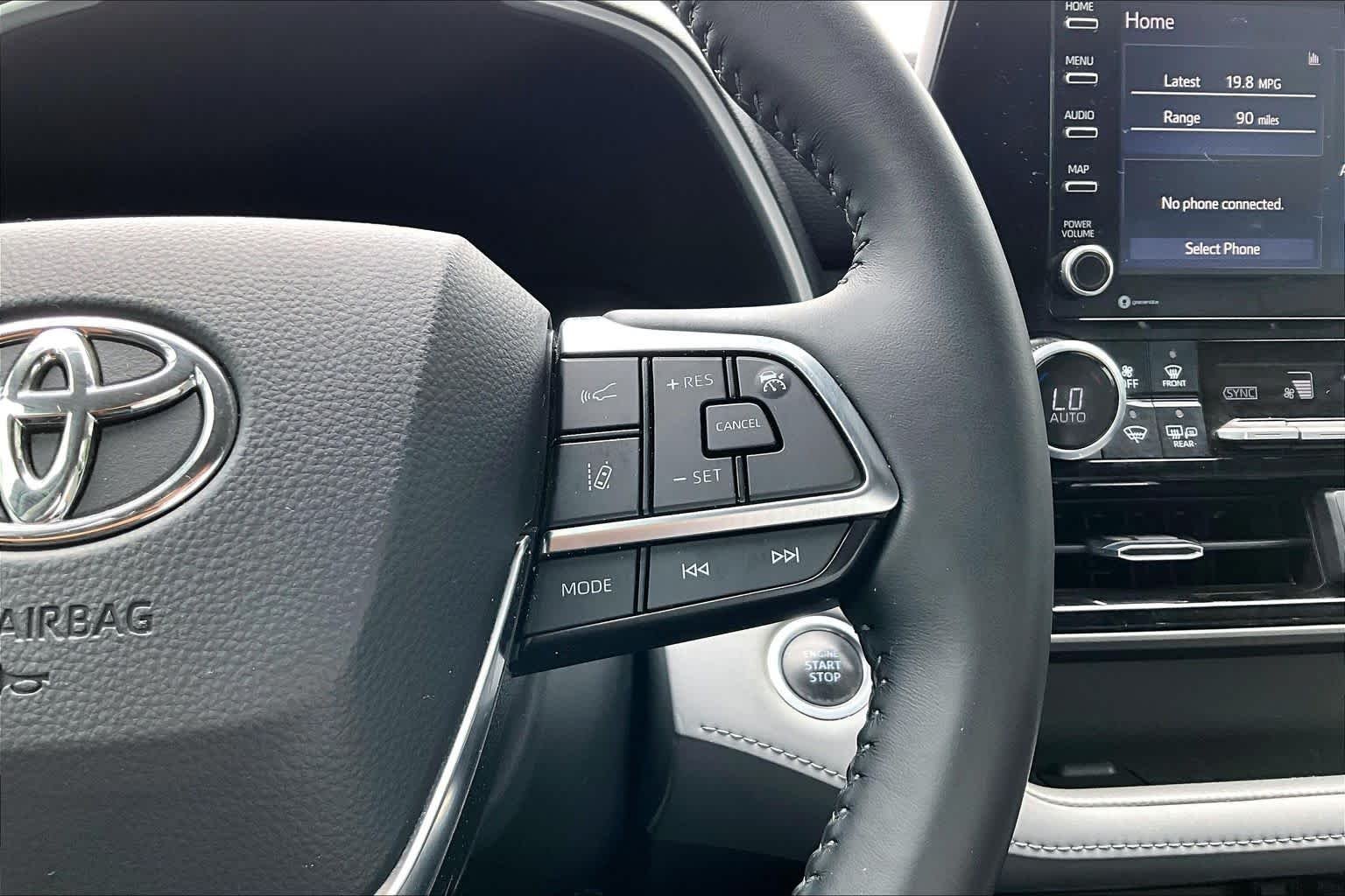 Used 2021 Celestial Silver Metallic Toyota XLE image 23