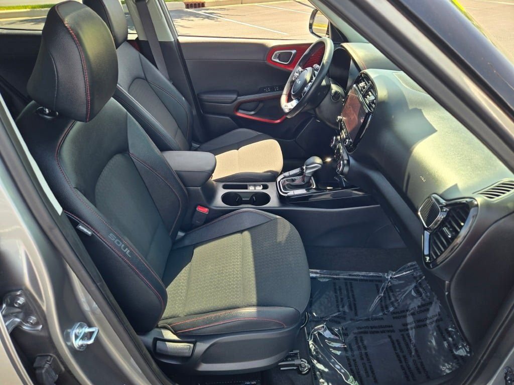 Certified Used 2025 Steel Gray Kia GT-Line image 7