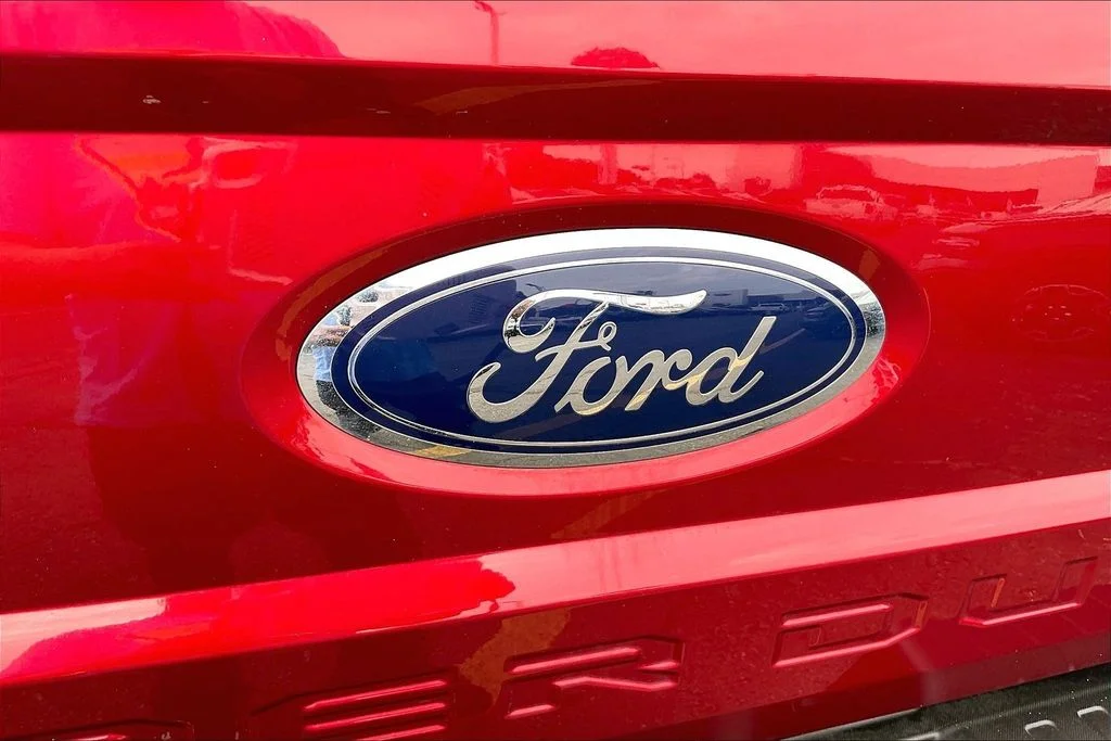 Used 2019 Ruby Red Metallic Ford Lariat image 7