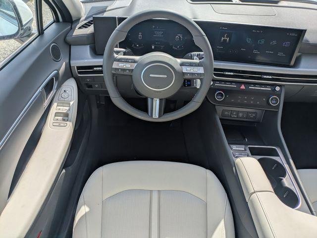 New 2026 White Hyundai SEL Sport image 15
