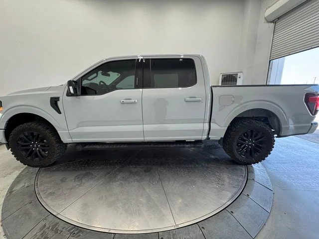 Used 2024 Avalanche Ford XLT image 16