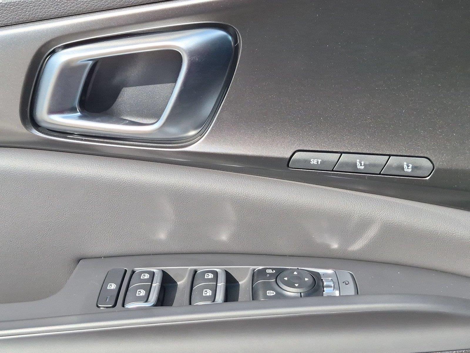Used 2026 Ceramic Silver Kia SX image 16