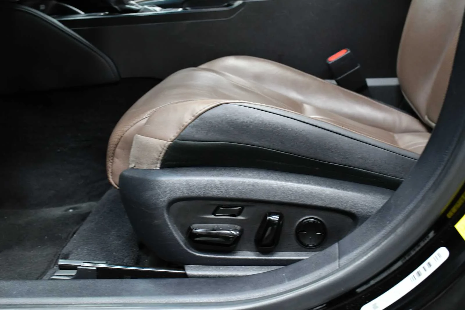 Used 2022 Obsidian Lexus Luxury image 13