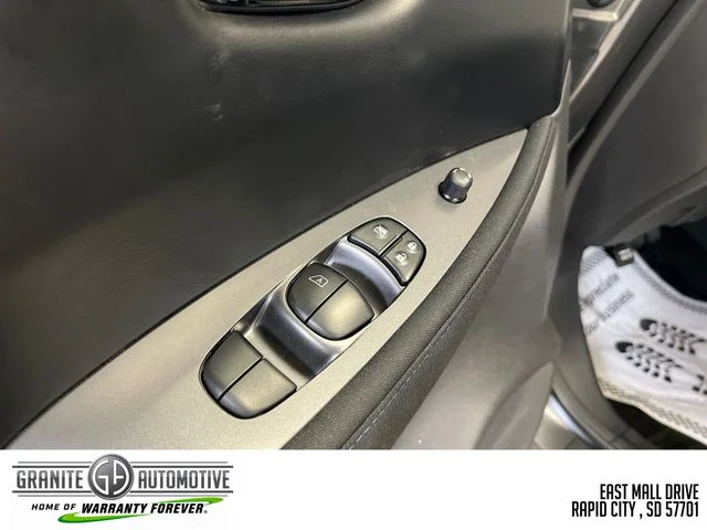 Used 2025 Gray Nissan S image 19