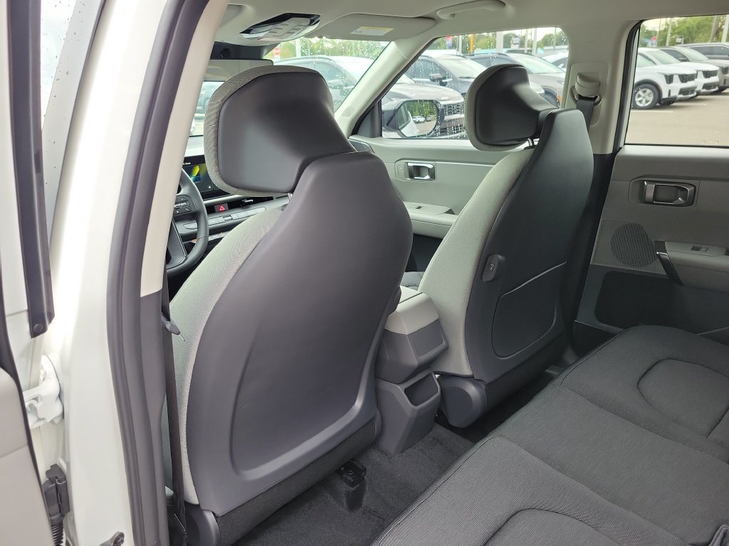 New 2027 Snow White Pearl Kia S image 14