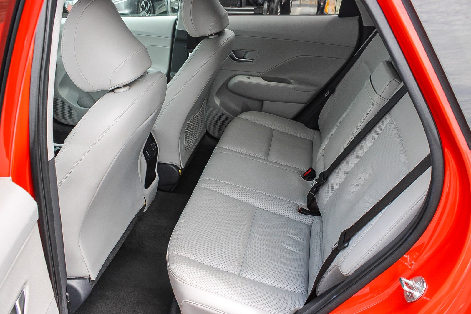 Used 2024 Soultronic Orange Pearl Hyundai Limited image 18