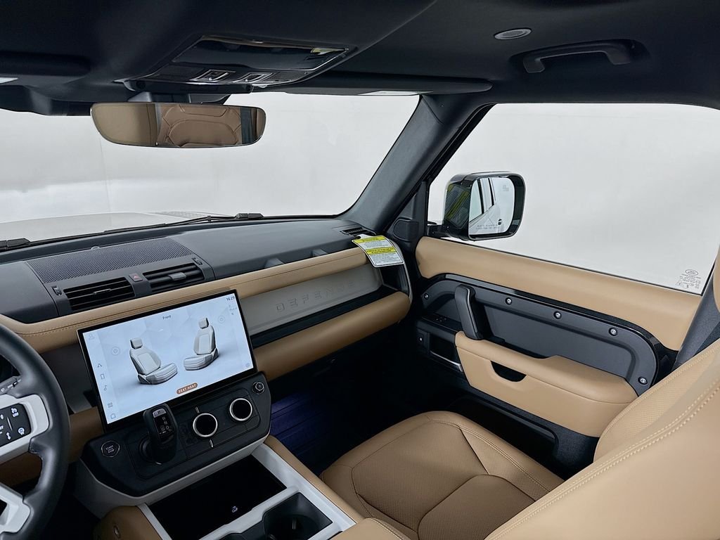 New 2026 Santorini Black LAND ROVER X-Dynamic SE image 25