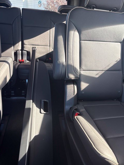 Used 2025 Black Chevrolet Premier image 21