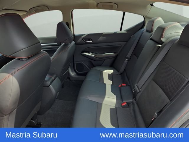 Used 2024 Scarlet Nissan 2.5 SR image 32