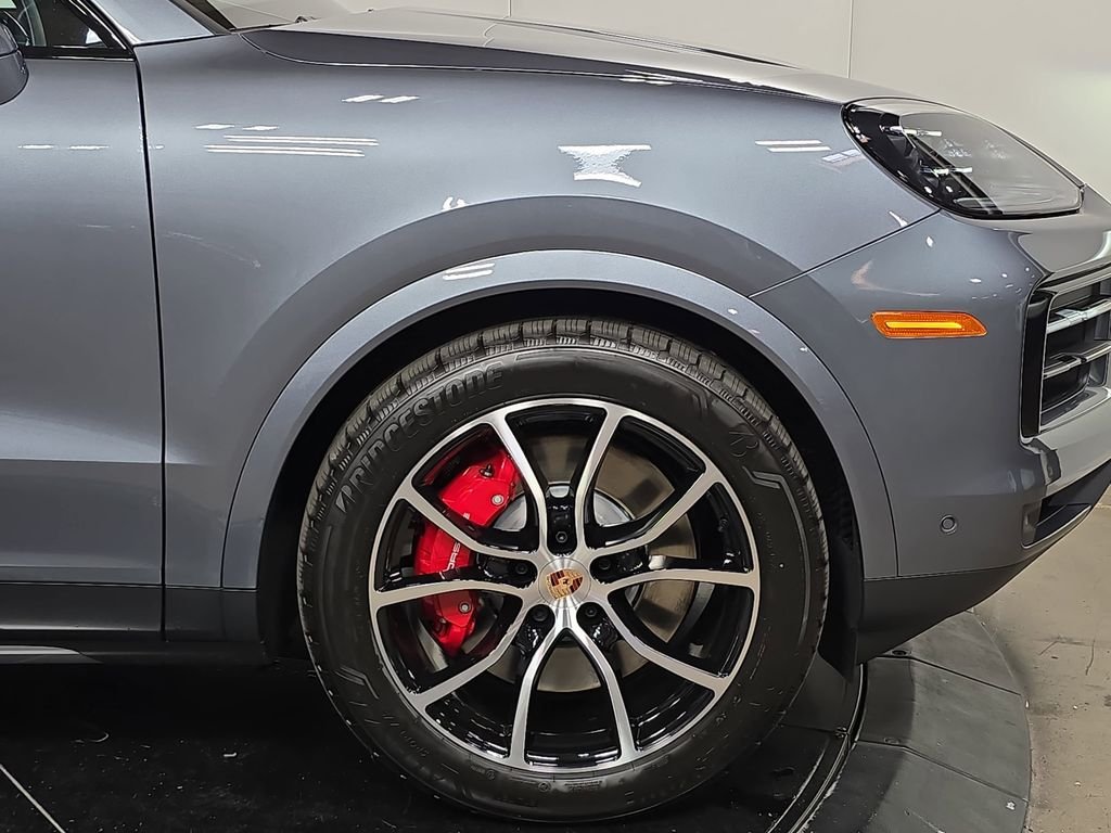 New 2026 Vanadium Grey Metallic Porsche S image 11