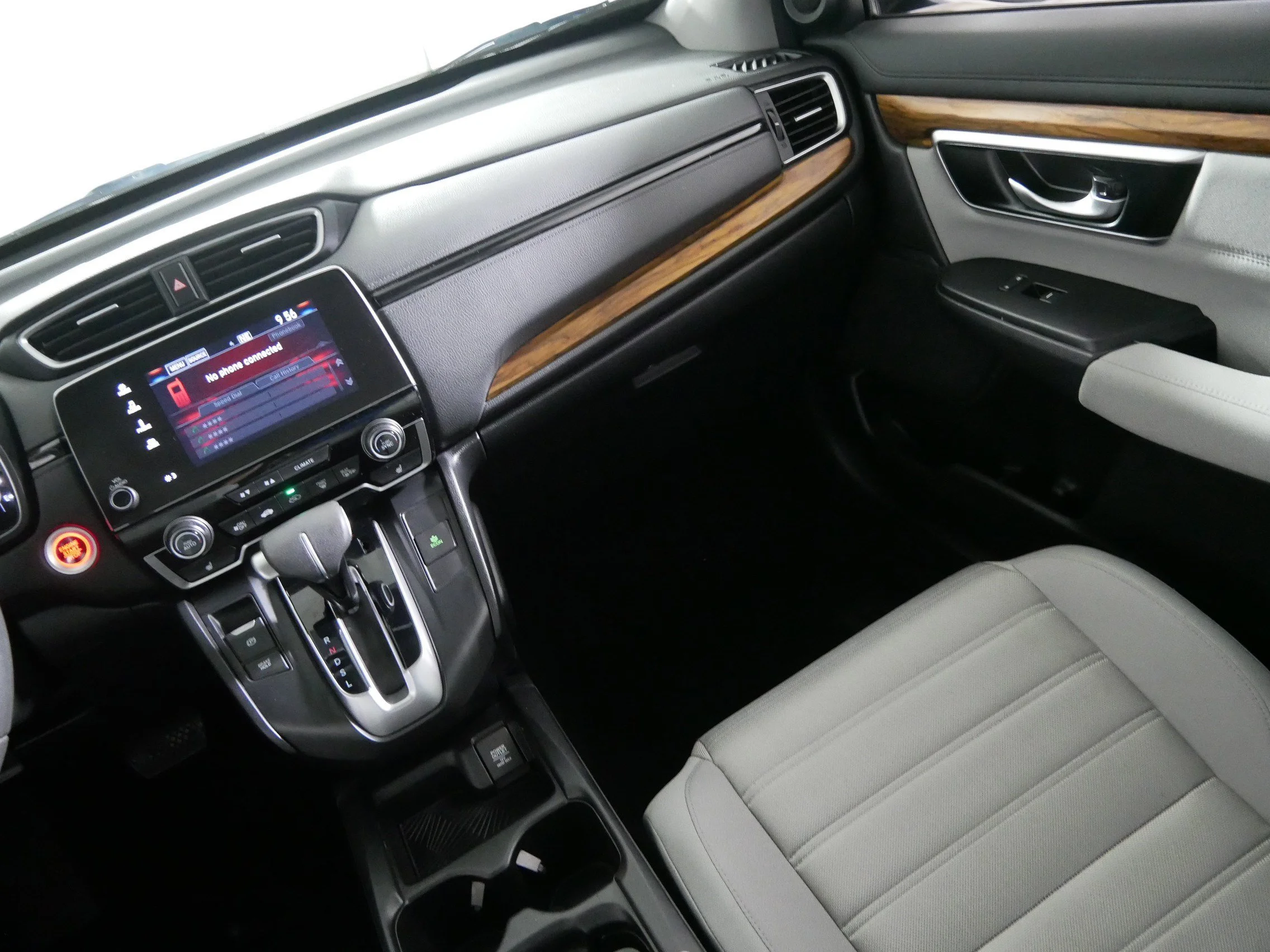 Used 2018 Lunar Silver Metallic Honda EX image 11