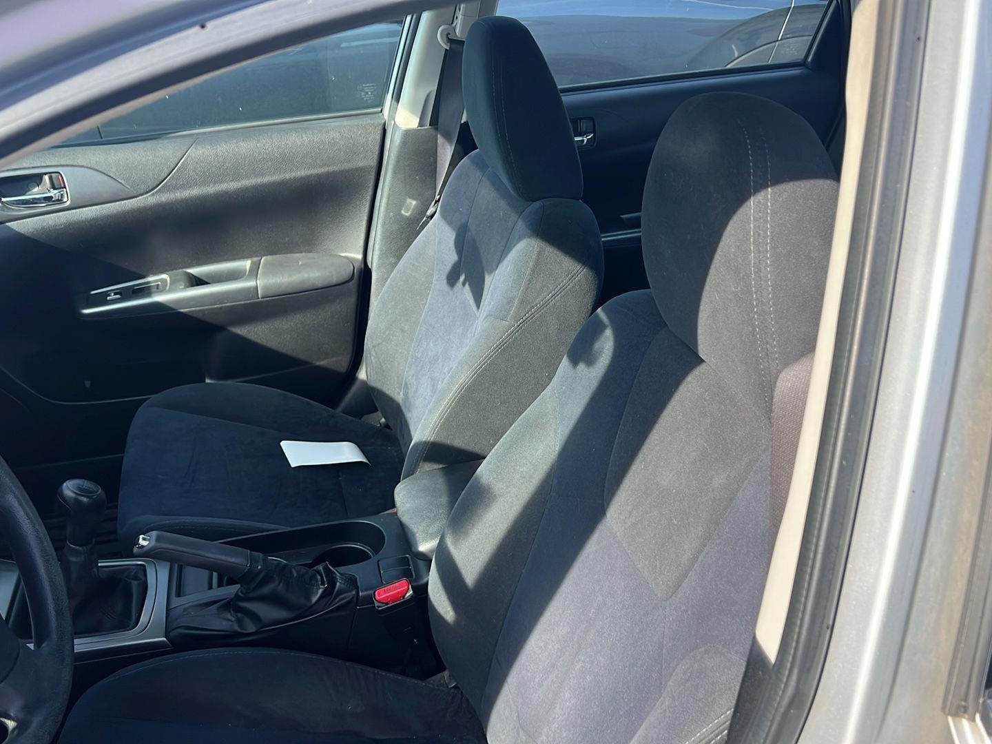 Used 2011 Spark Silver Metallic Subaru 2.5i image 8