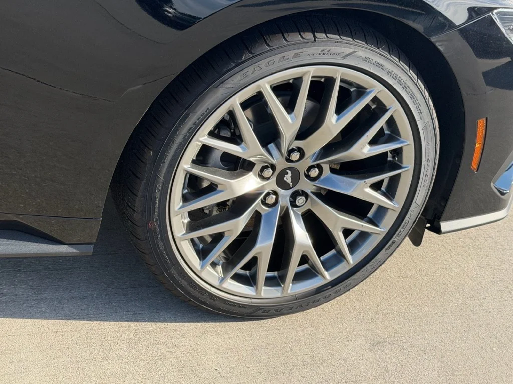 New 2026 Shadow Black Ford EcoBoost® Premium Fastback image 9