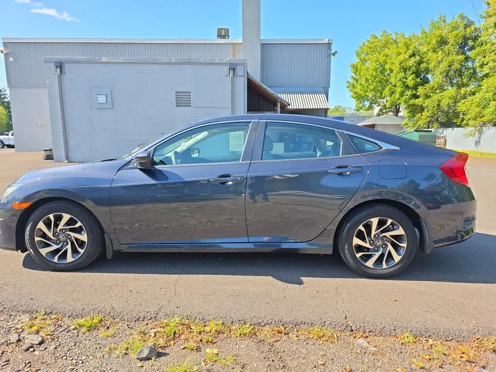 Used 2017 Modern Steel Metallic Honda EX image 8