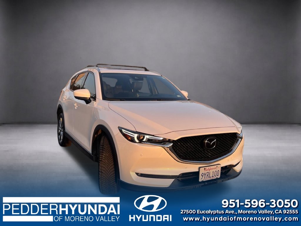 Used 2021 White Mazda Signature image 1