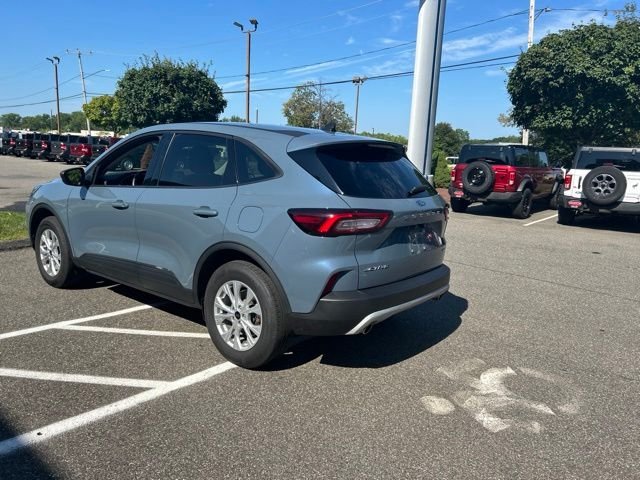 Used 2025 Blue Ford Active image 5