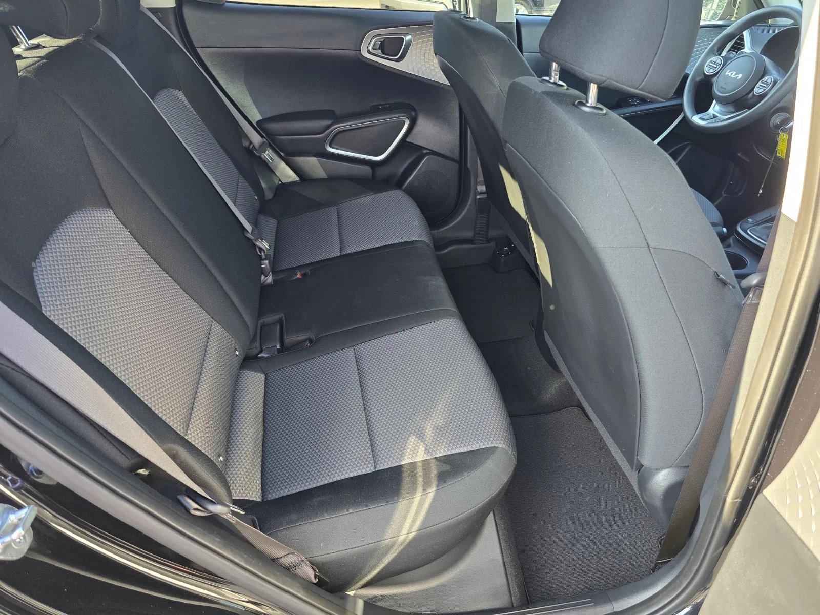 Used 2024 Black Kia LX image 20