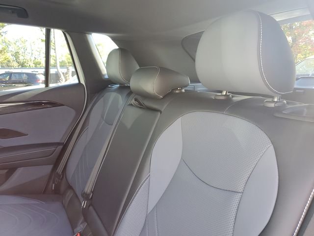 New 2026 White Volkswagen 2.0T SE R-Line Black image 10